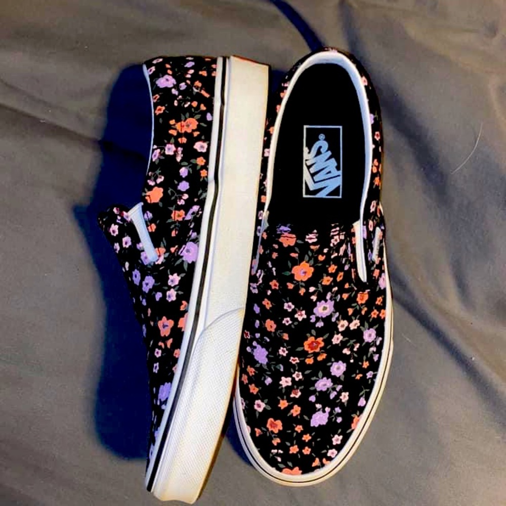 Brand new vans (only wore once)